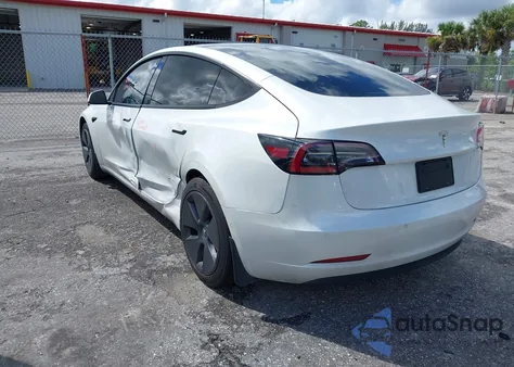 2022 Tesla Model 3 Rear-Wheel Drive из США, поврежденный, VIN 5YJ3E1EA9NF168086